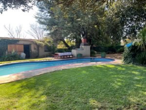 4 Bedroom House with Pool for Sale in Selcourt 112862570