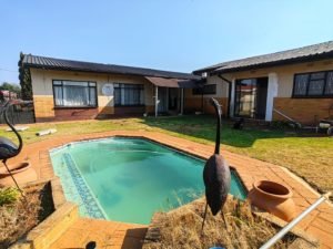 3 Bedroom House with Pool and Flatlet for Sale in Strubenvale