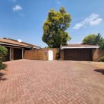 Modern 2 Bed Townhouse for Sale in Strubenvale
