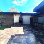 4 Bed House with Pool and Jacuzzi in Sharon Park