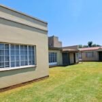 4 Bed House with Flat for sale in Geduld Ext 1