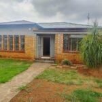3 Bed House with Pool and Flat for Sale in Strubenvale